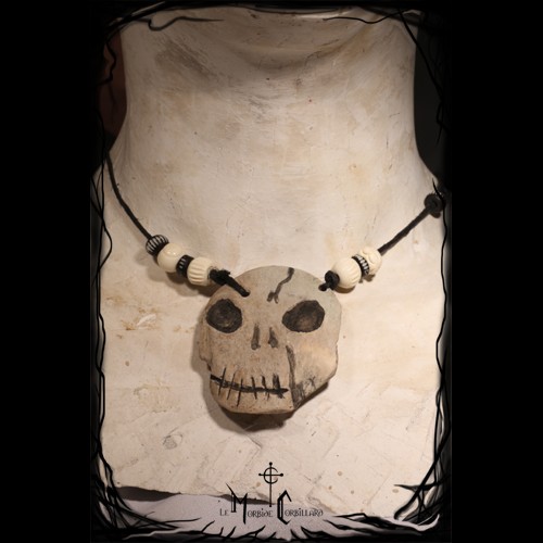 Collier crâne